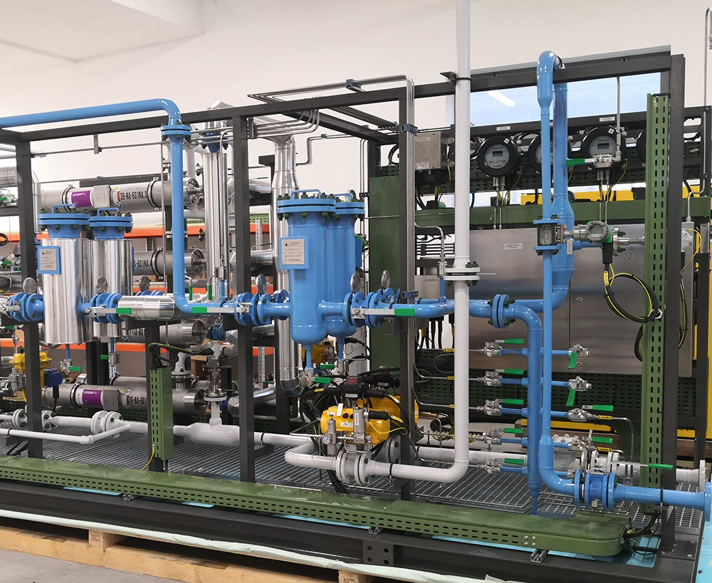 Skid ultrafiltrazione — moduli hollow-fibre PVDF con manifold e strumentazione in linea